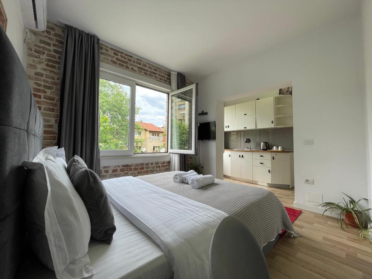 Bricks Studio Apartments Tirana Kültér fotó