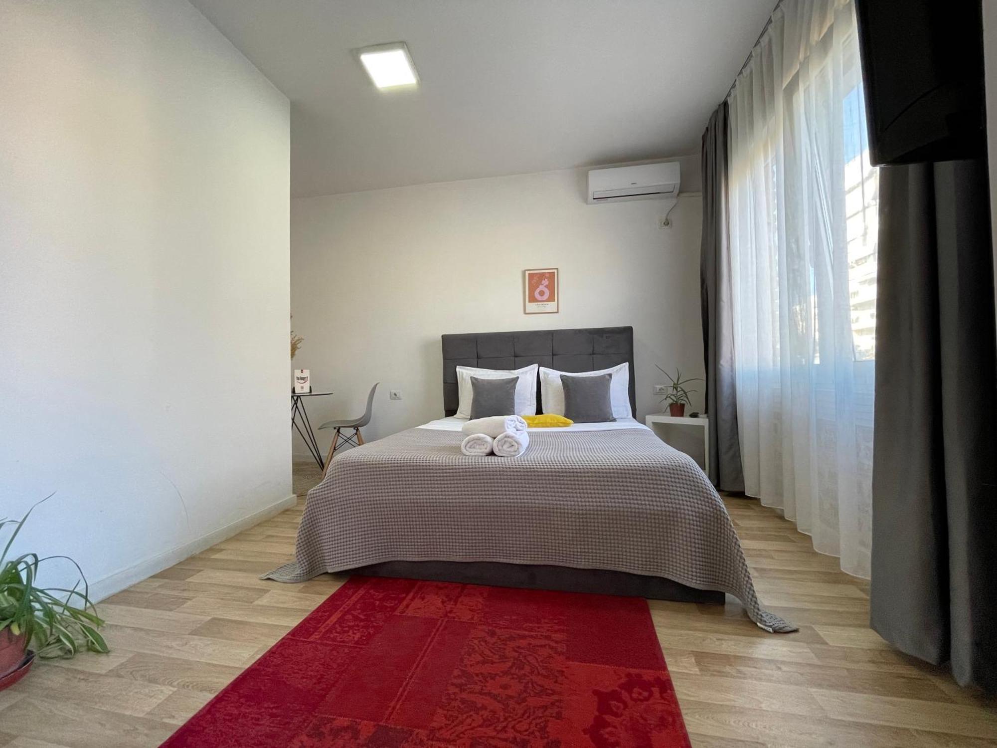 Bricks Studio Apartments Tirana Kültér fotó