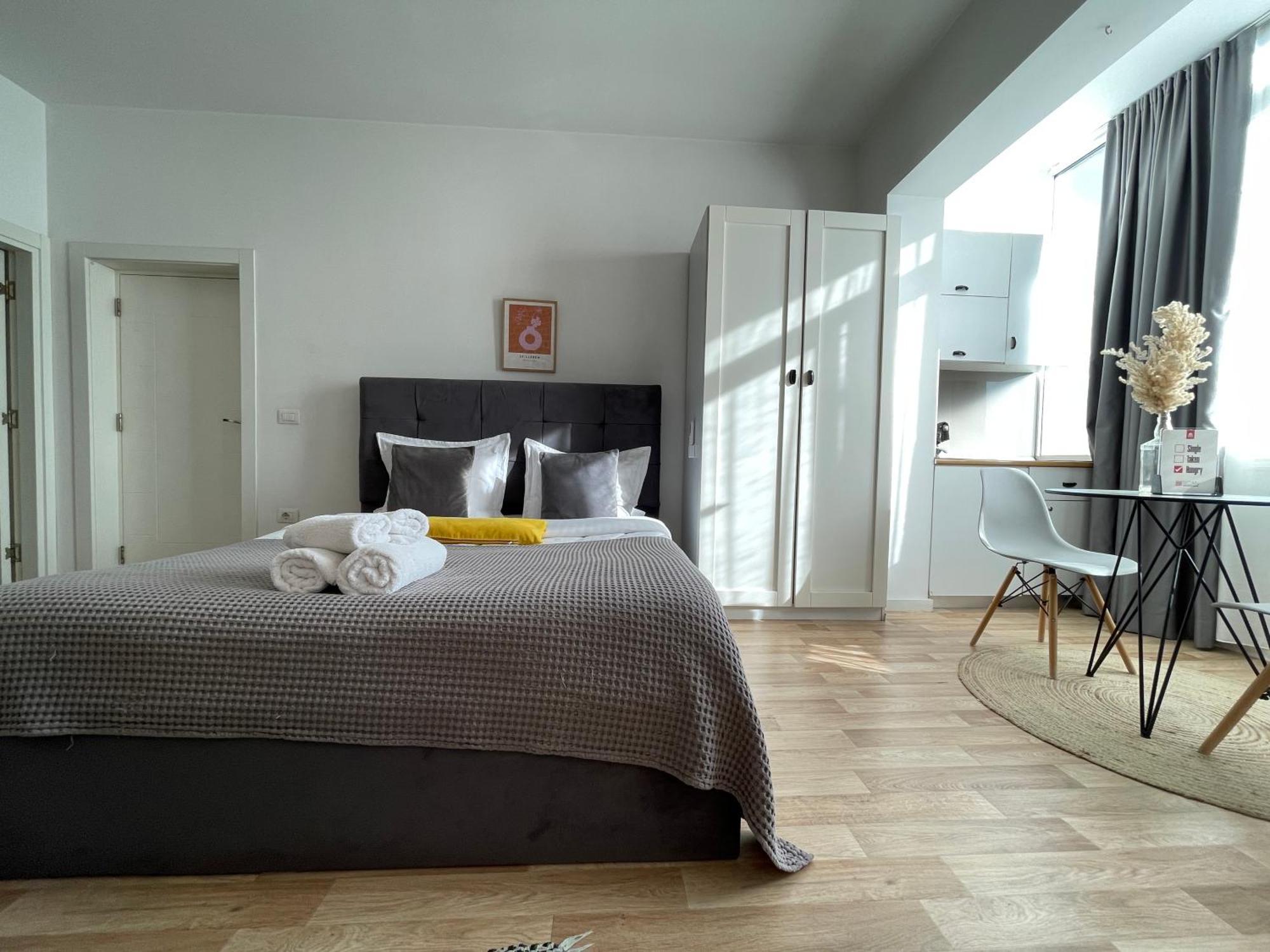 Bricks Studio Apartments Tirana Kültér fotó